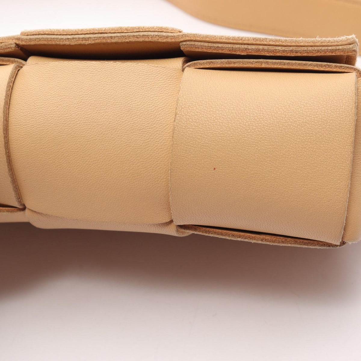 Bottega Veneta Cassette Maxi · Intrecciato
