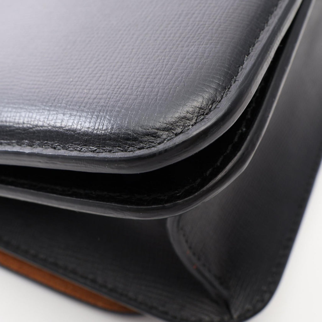 Bottega Veneta The Classic · Leather