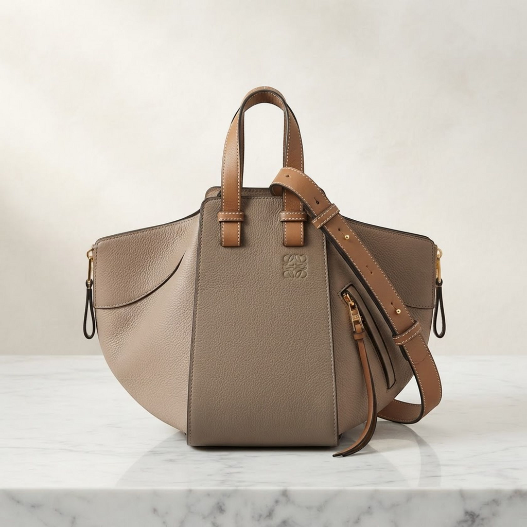 LOEWE Hammock Small · Leather