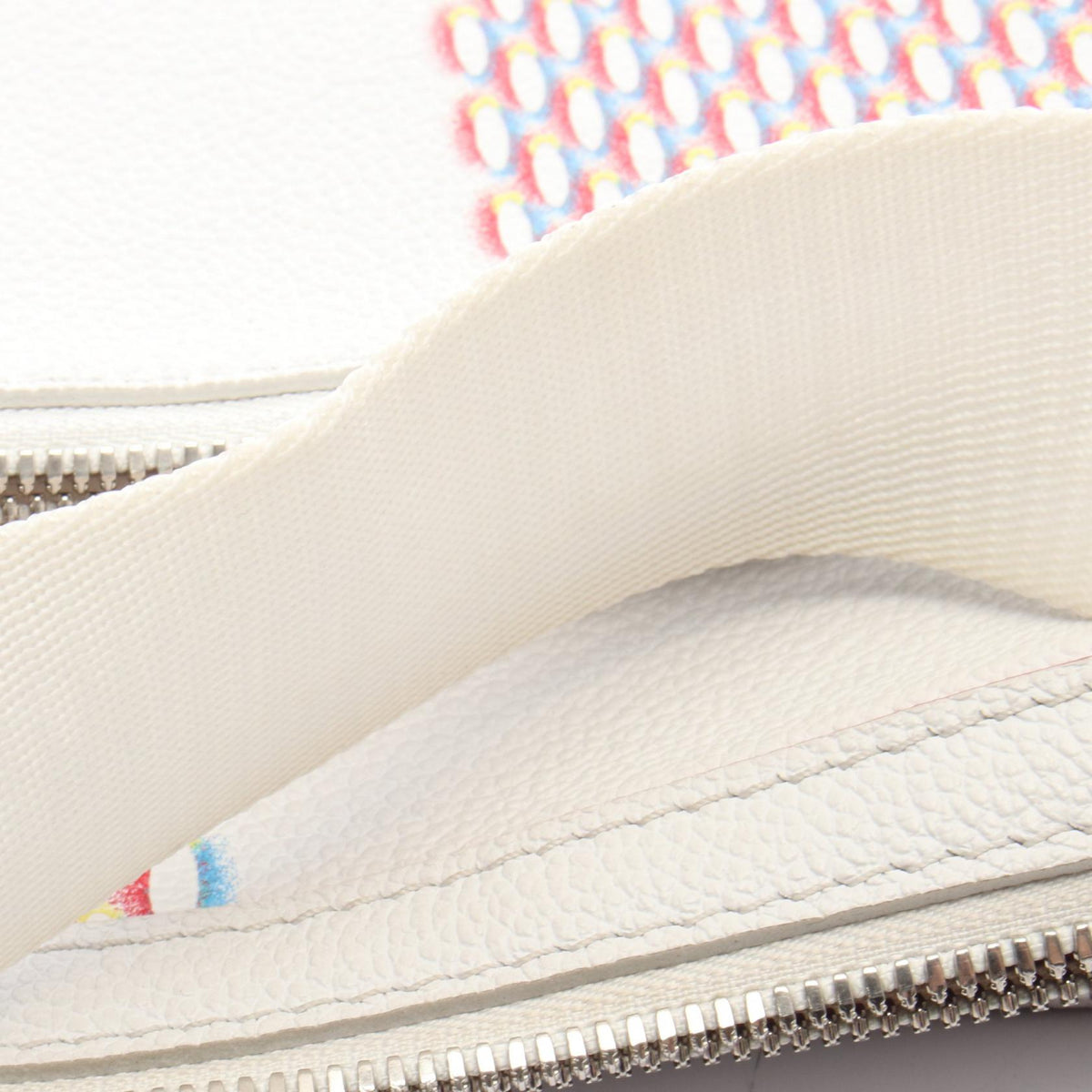 LOUIS VUITTON Trio · Damier Giant Spray