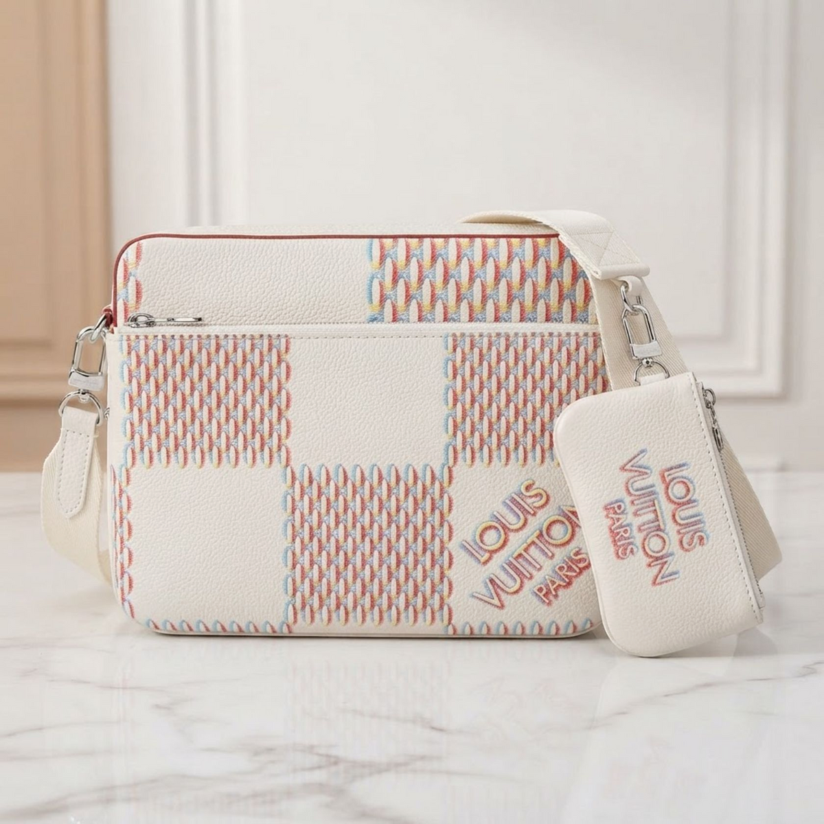 LOUIS VUITTON Trio · Damier Giant Spray