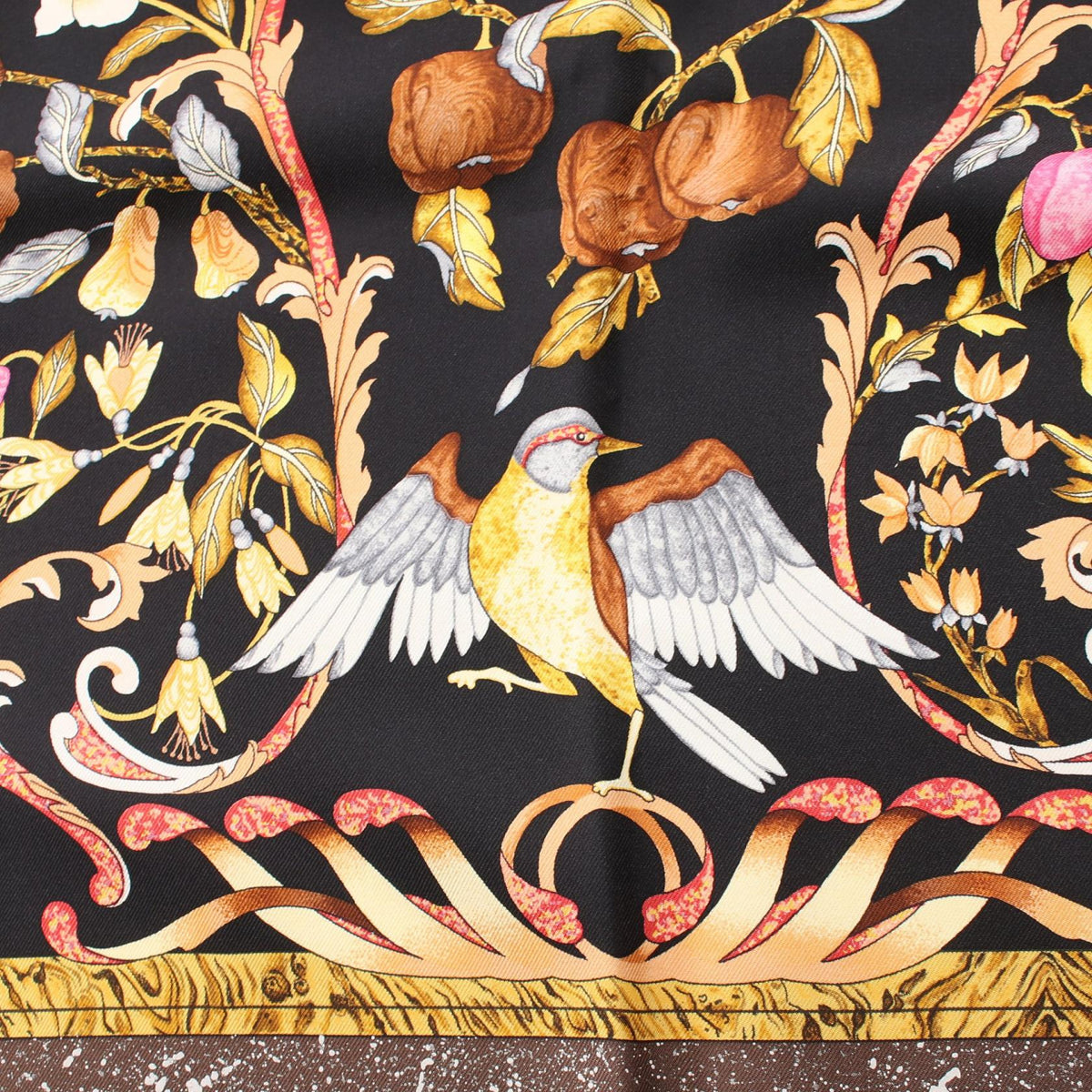 Hermès Carré 90 · Pierres d'Orient · Silk