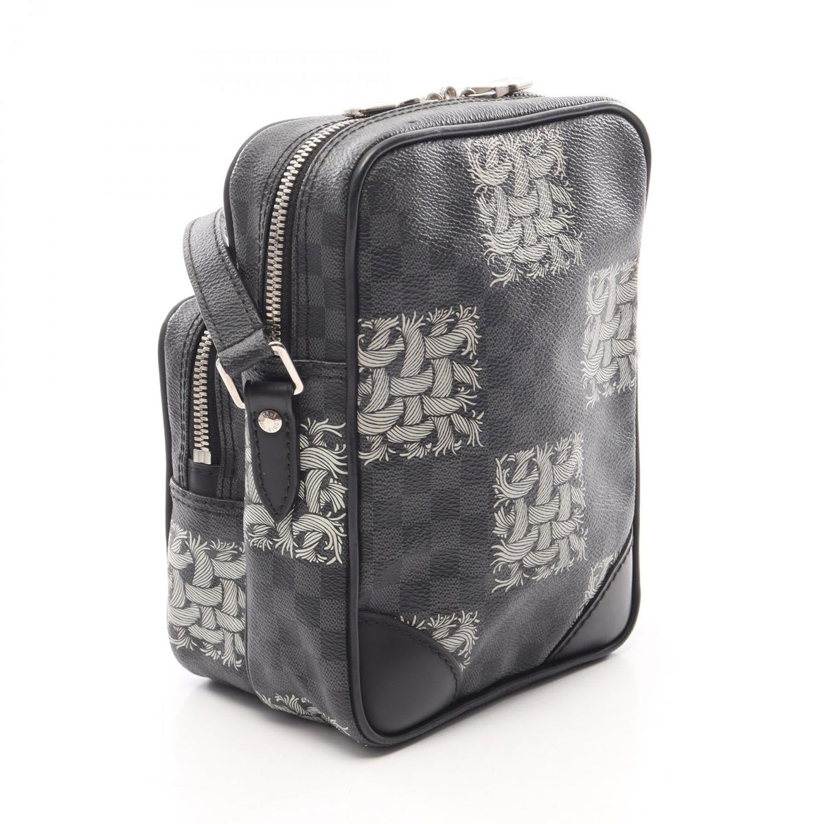 Louis Vuitton Amazon · Christopher Nemeth · Damier