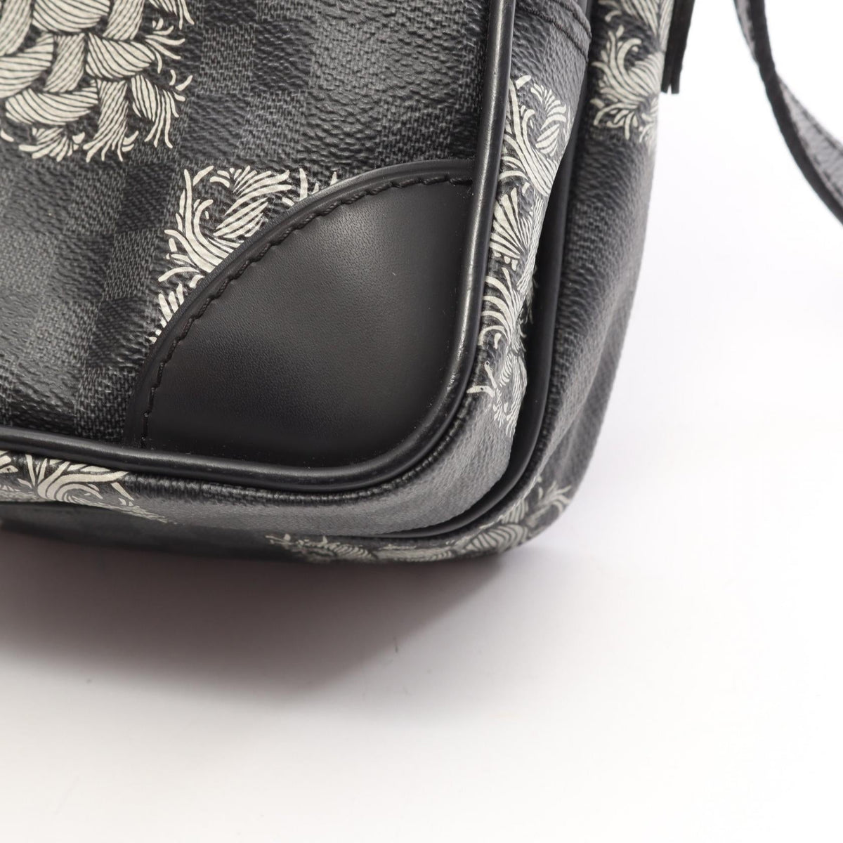 Louis Vuitton Amazon · Christopher Nemeth · Damier