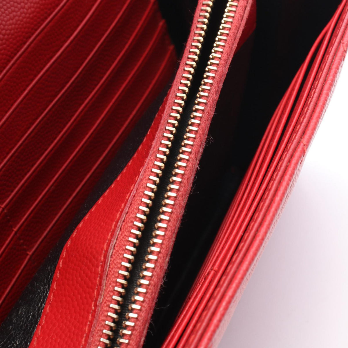 Saint Laurent Cassandra · Chain Crossbody