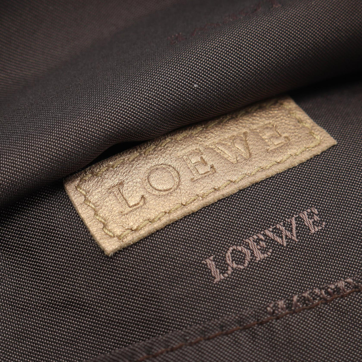 Loewe Nappa Aire · Leather