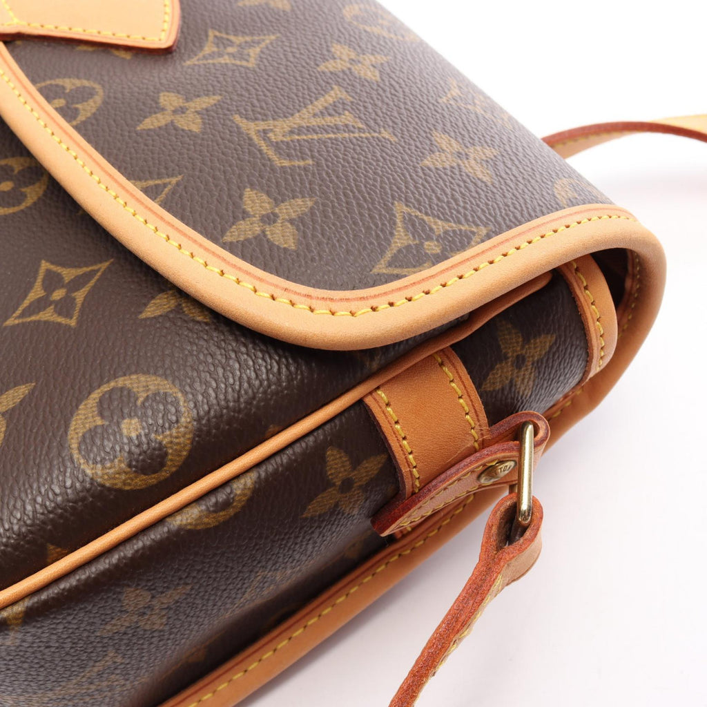 Louis Vuitton Sologne · Monogram Canvas