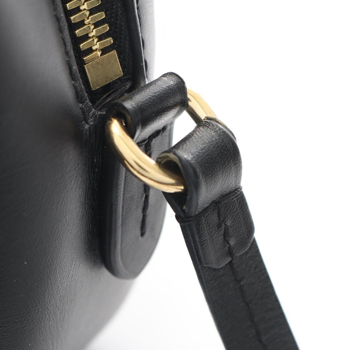Louis Vuitton Saintonge · Monogram Canvas