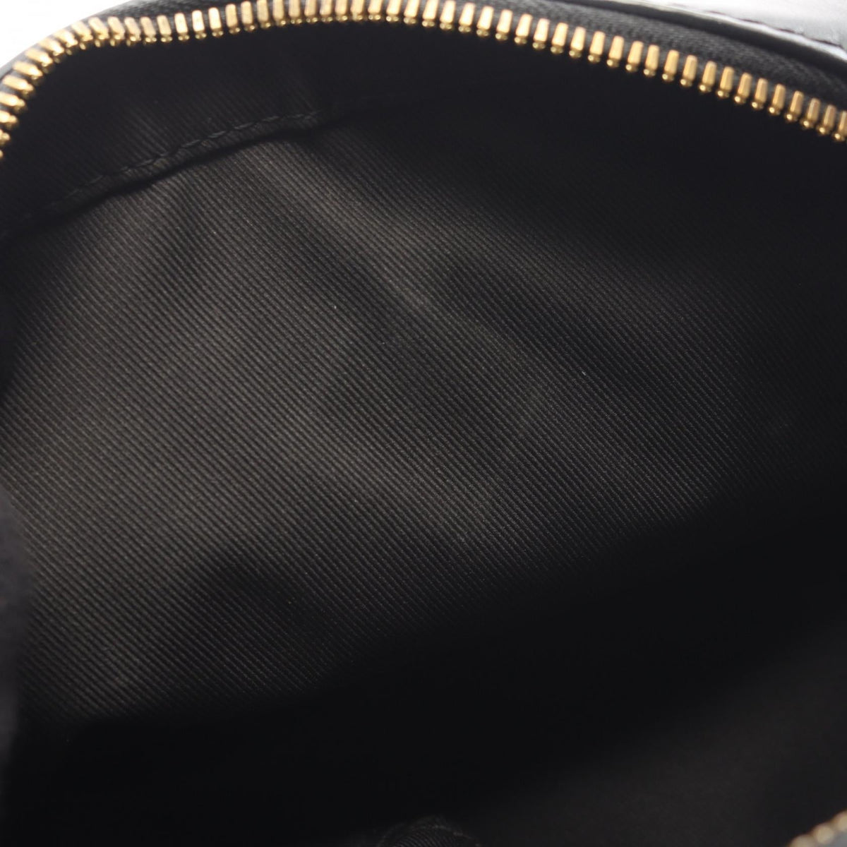 Louis Vuitton Saintonge · Monogram Canvas