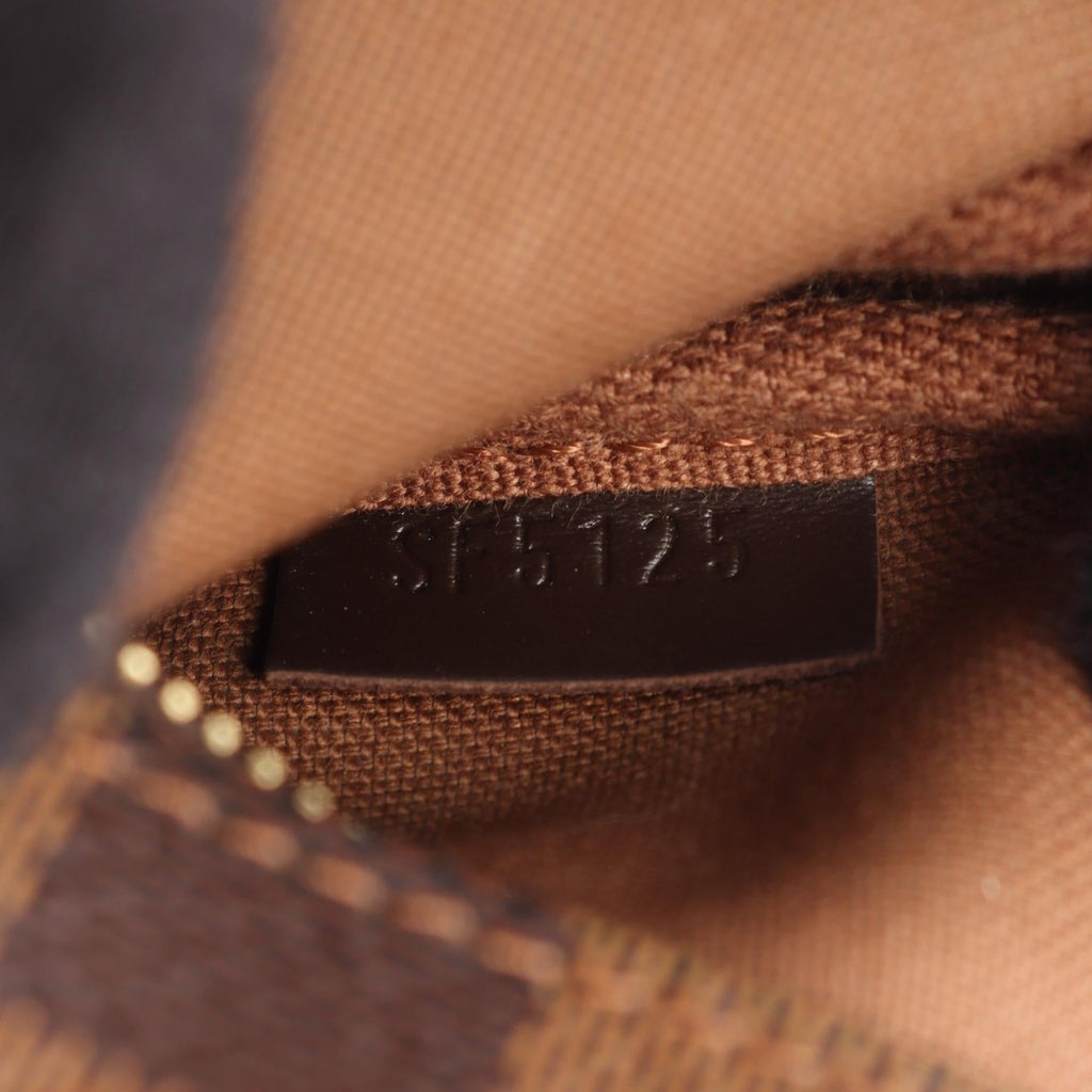 Louis Vuitton · Damier Ebene Illustré