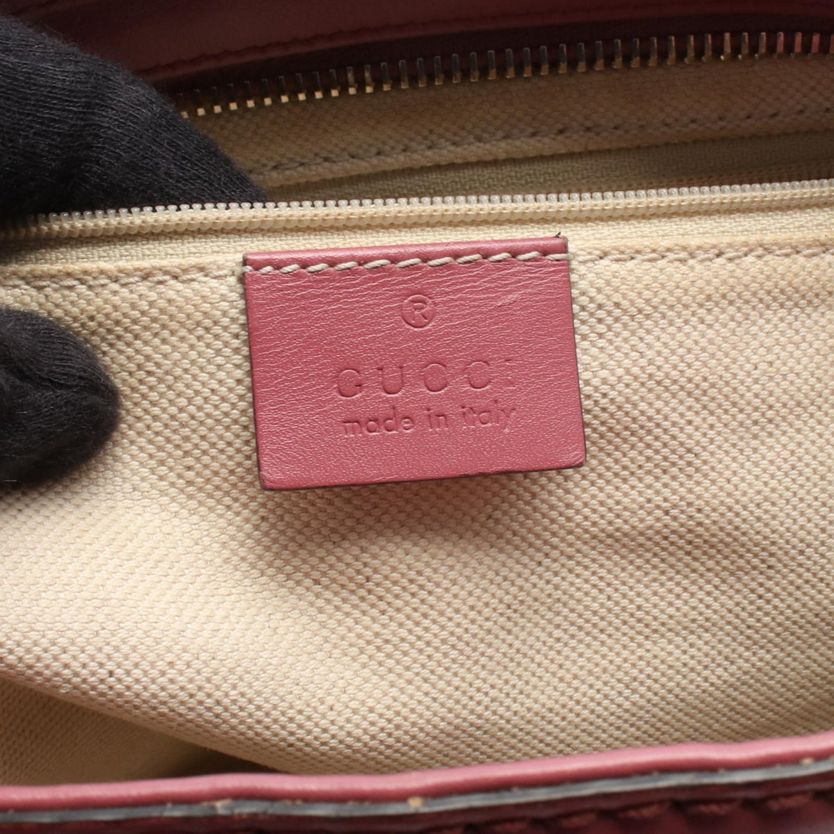 Gucci Sukey · Canvas & Leather