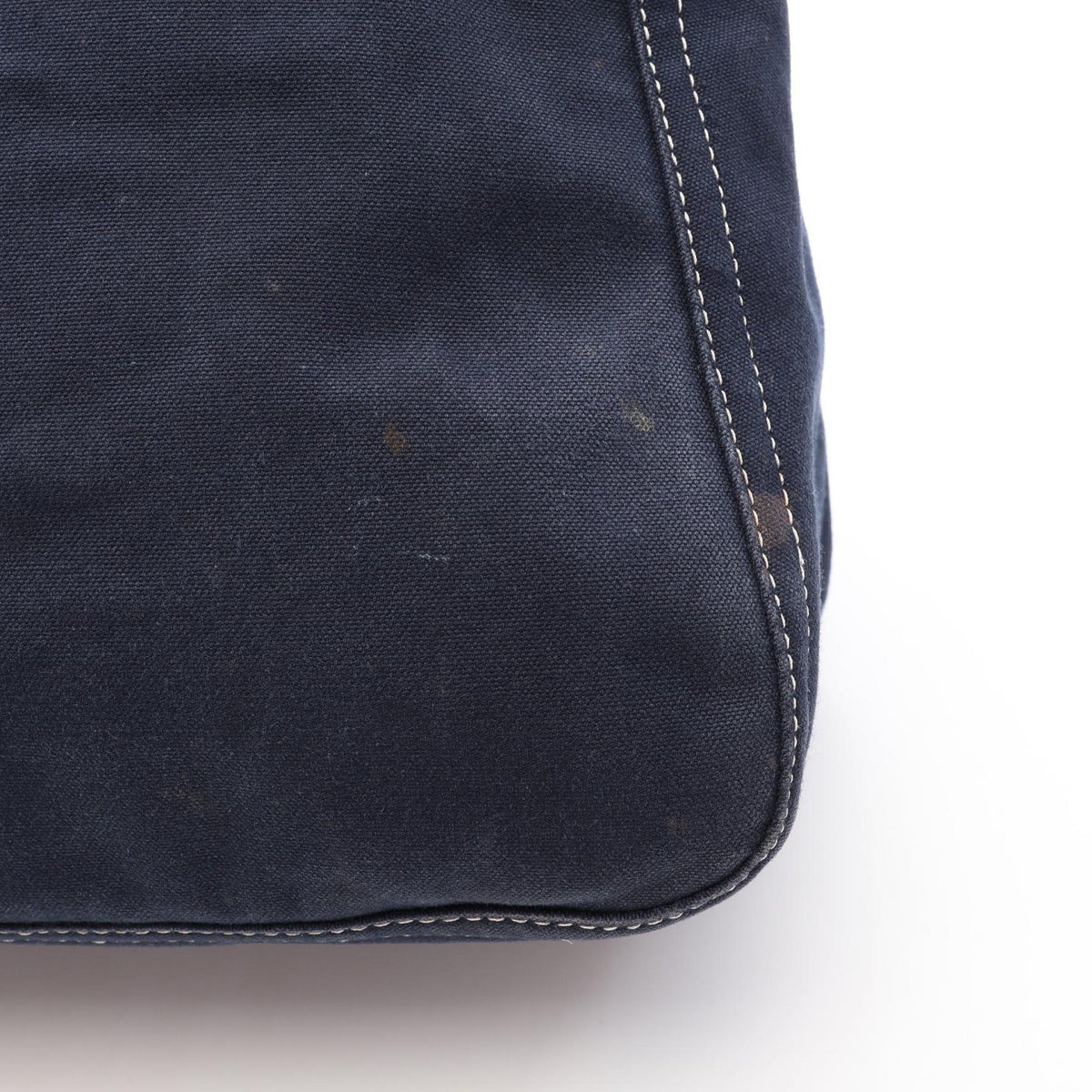 Fendi Mamma Bucket · Canvas Leather