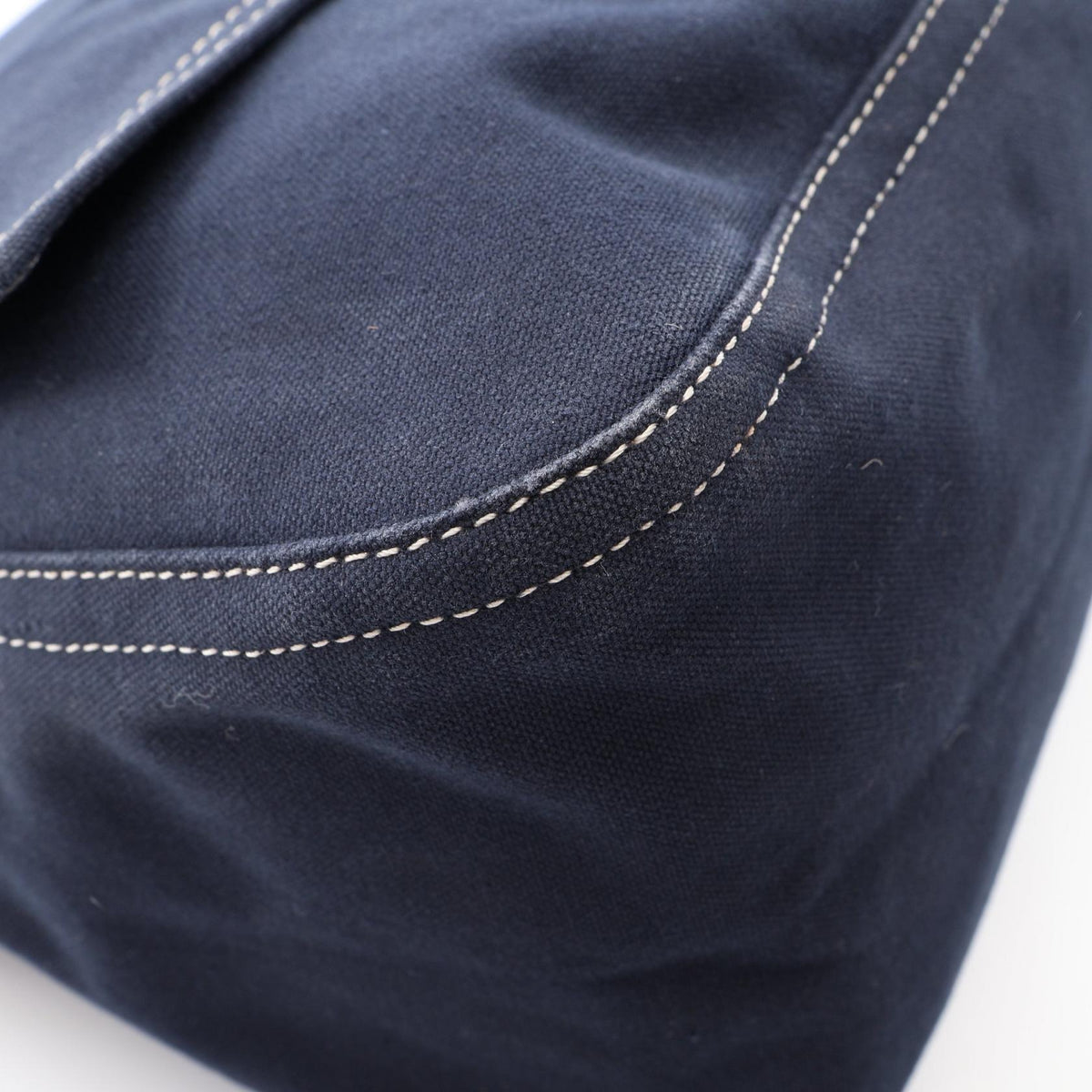 Fendi Mamma Bucket · Canvas Leather