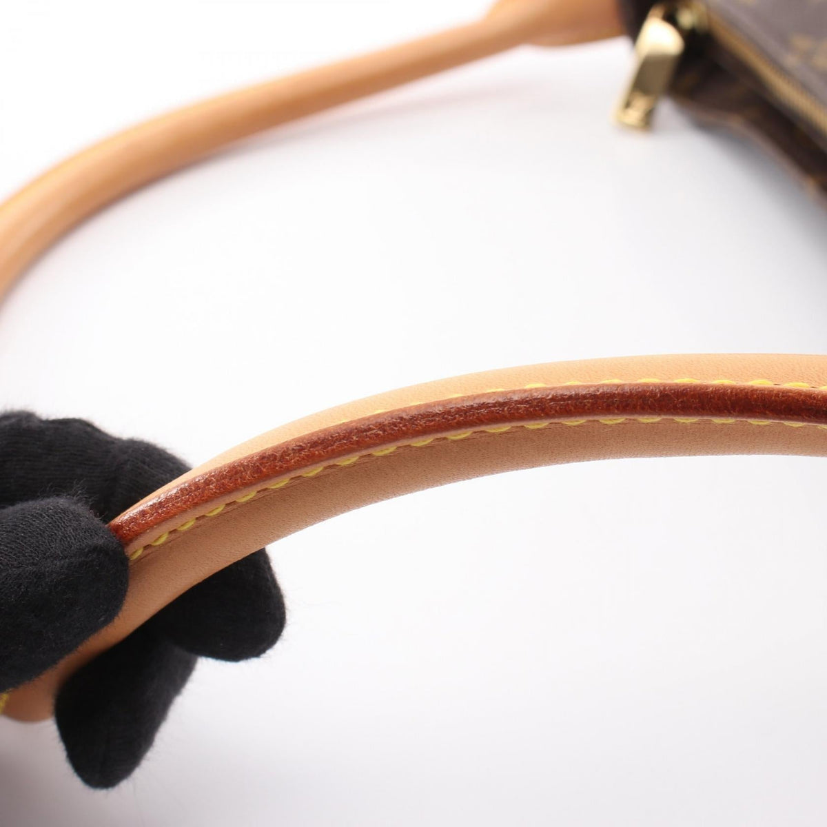 LOUIS VUITTON Looping MM · Monogram Canvas