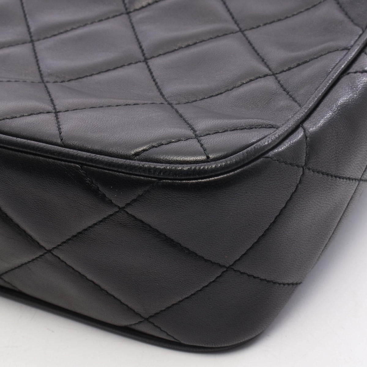 CHANEL Matelassé · Lambskin Chain Shoulder