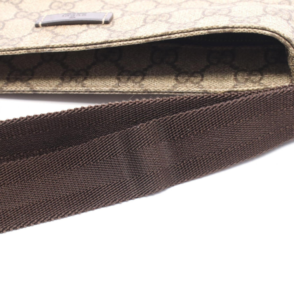 Gucci GG Supreme · Canvas Leather
