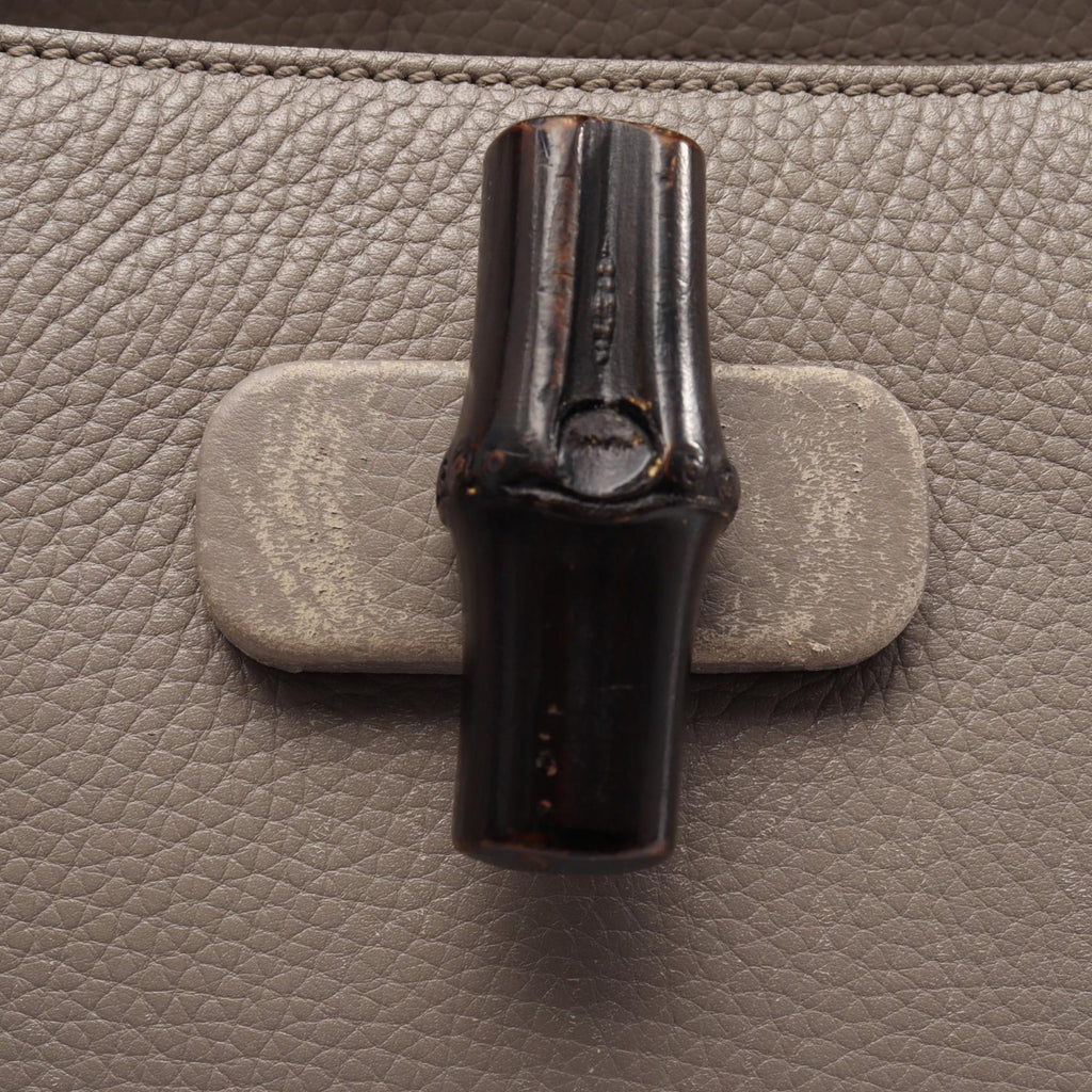 Gucci Bamboo Daily Medium · Leather