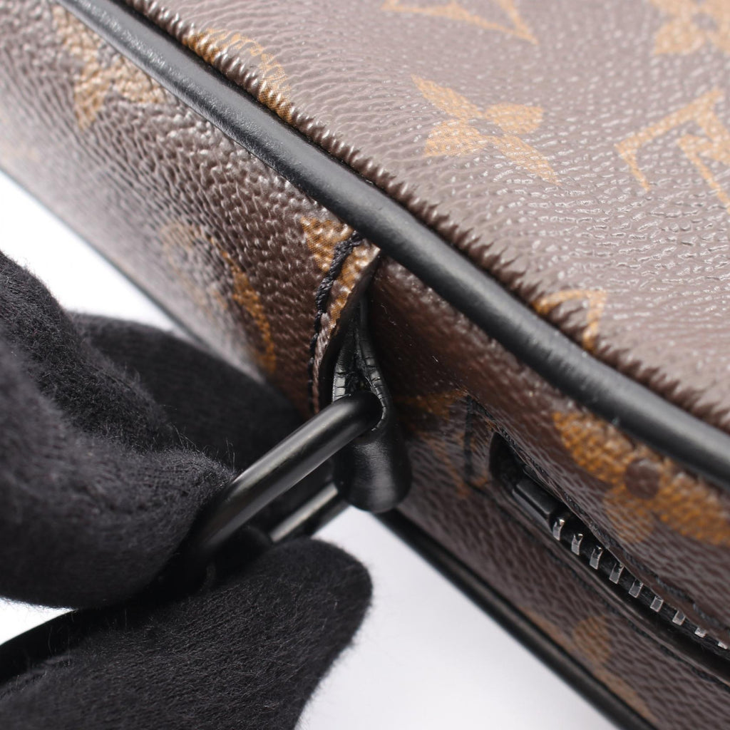 Louis Vuitton Christopher · Monogram