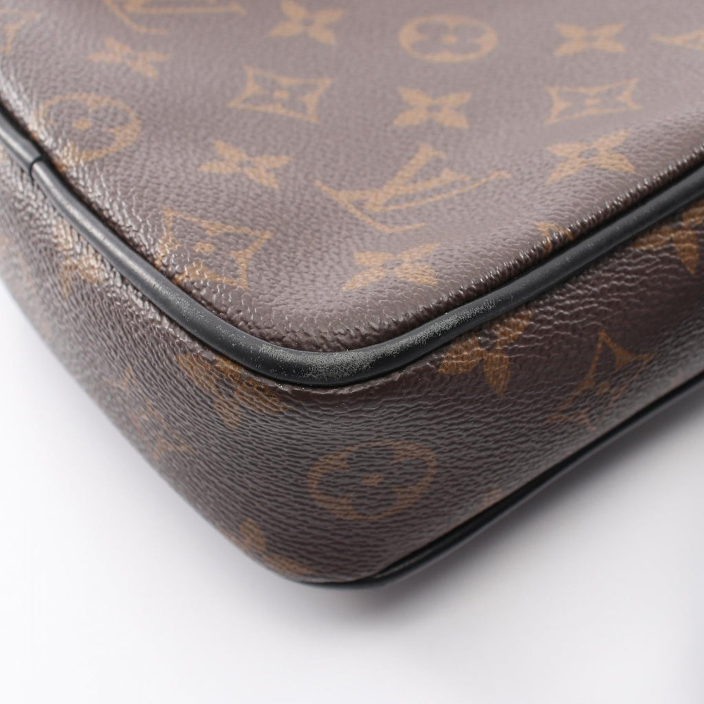 Louis Vuitton Christopher · Monogram