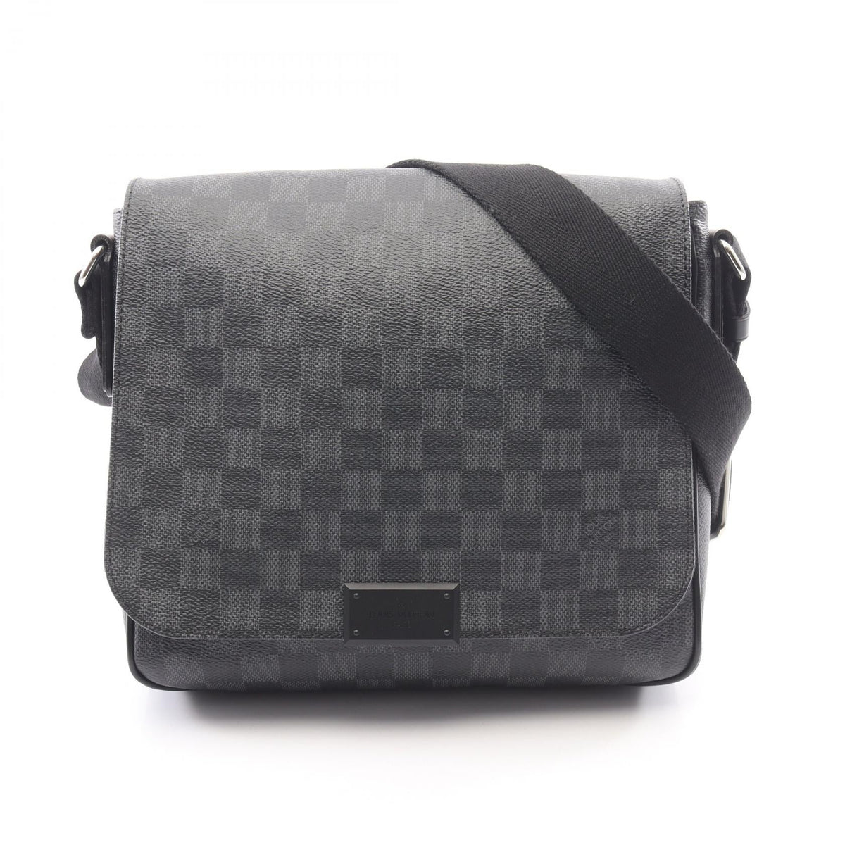 Louis Vuitton District PM · Damier Graphite