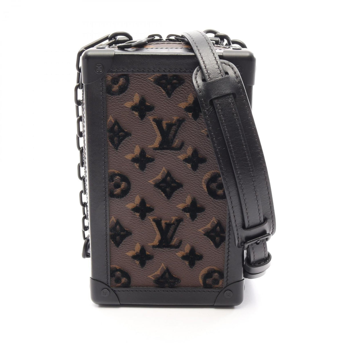 Louis Vuitton Vertical Soft Trunk · Tuftage