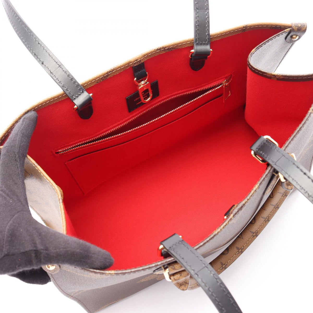 Louis Vuitton On The Go MM · Giant Reverse