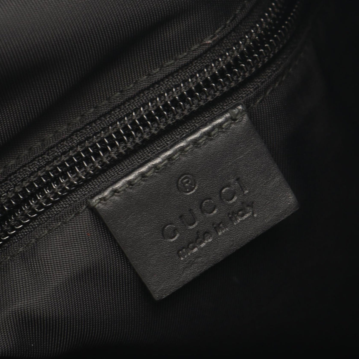 Gucci Web GG Supreme · Messenger