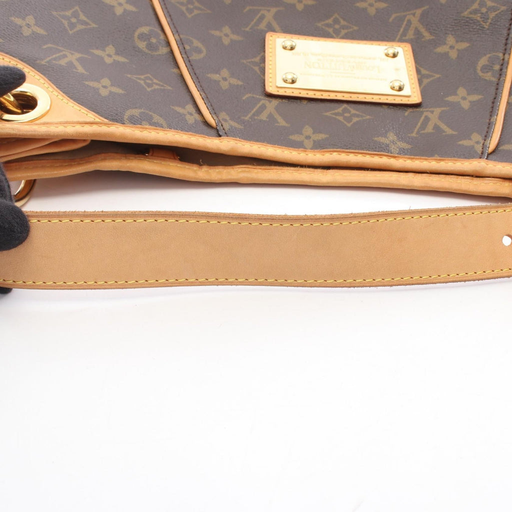 Louis Vuitton Galliera PM · Monogram