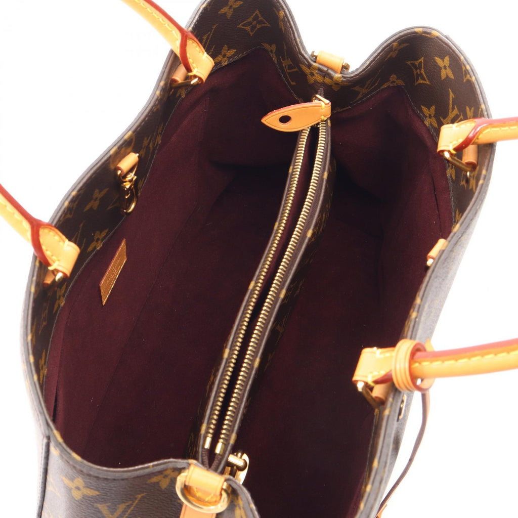 Louis Vuitton Montaigne GM · Monogram
