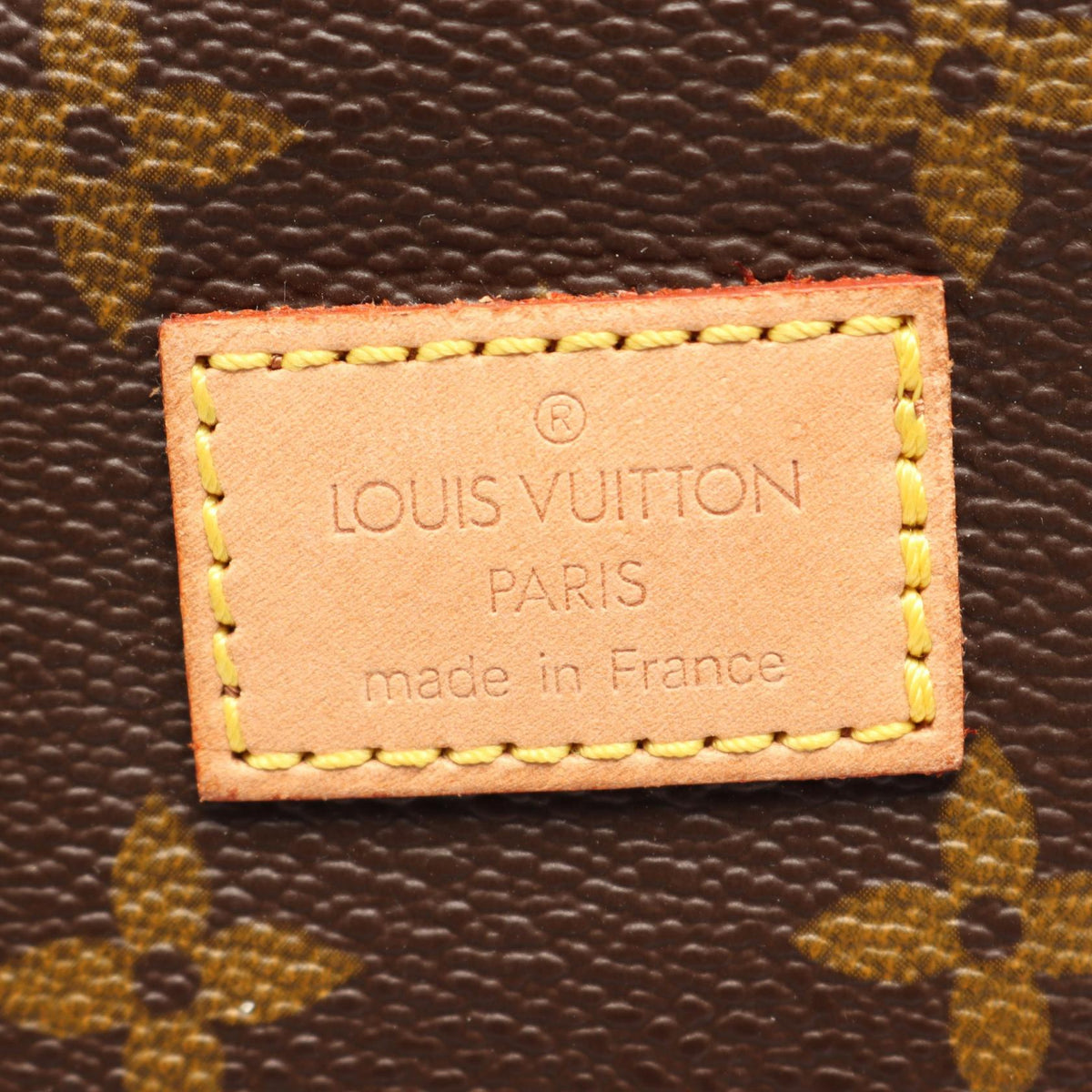 Louis Vuitton Saumur 35 · Monogram