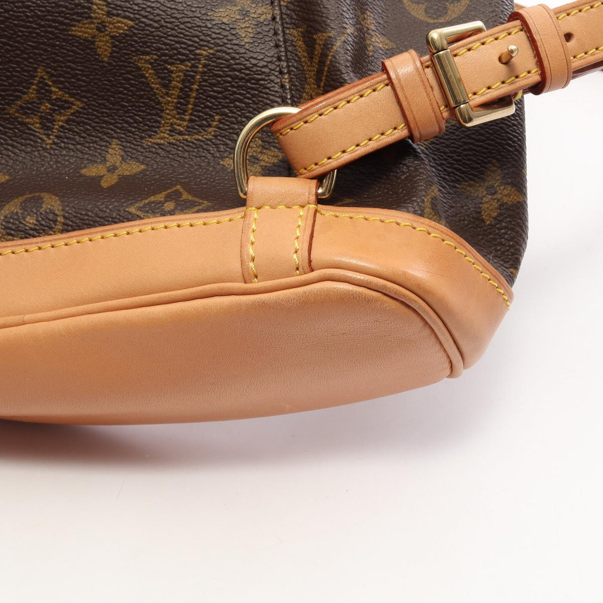 Louis Vuitton Mini Montsouris · Monogram