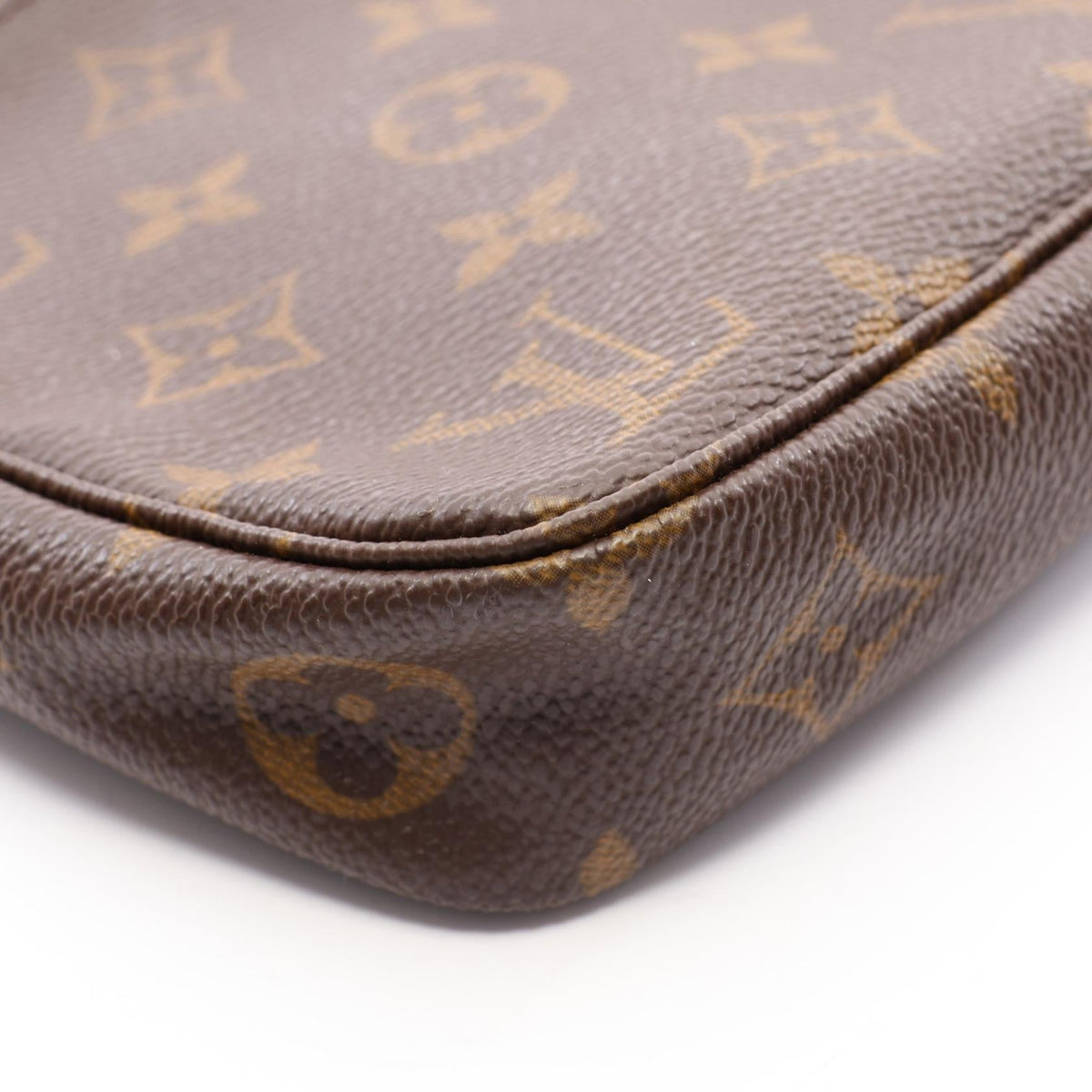Louis Vuitton Pochette Accessoires · Monogram