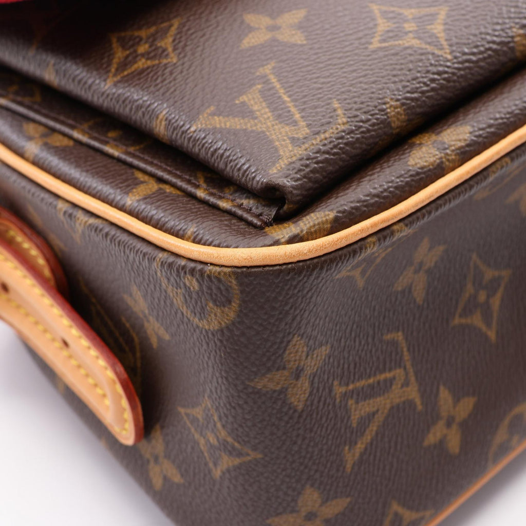 Louis Vuitton Vivasite MM · Monogram