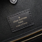 Louis Vuitton Fold Tote MM · Monogram