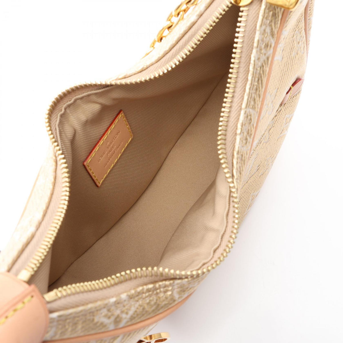 Louis Vuitton Loop · Monogram Laminated