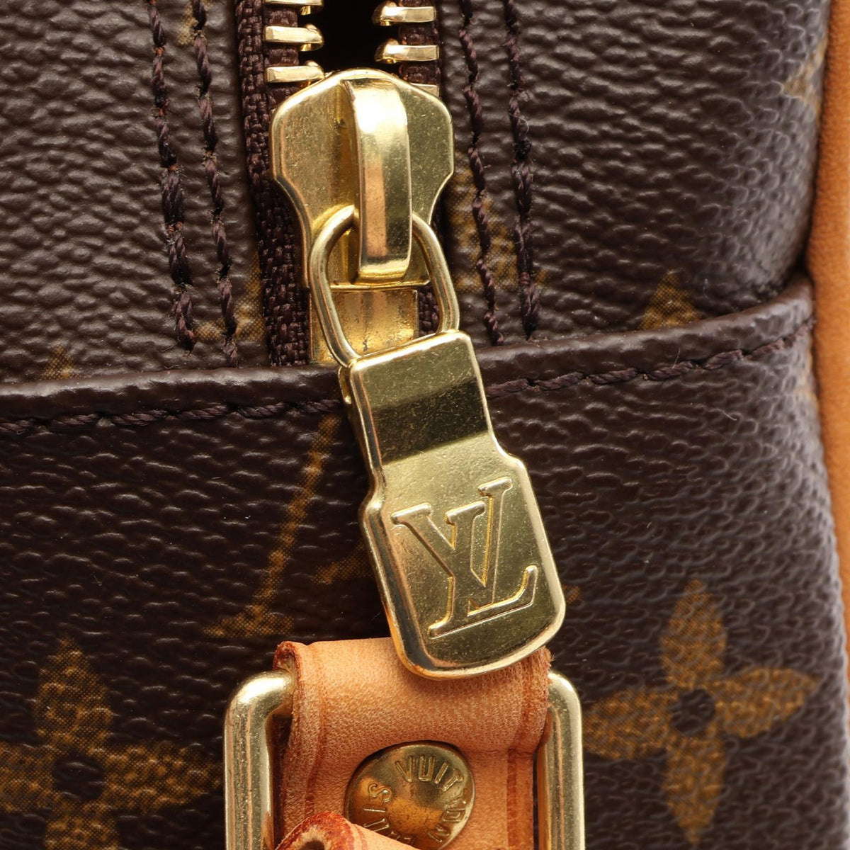 Louis Vuitton Trocadero 27 · Monogram
