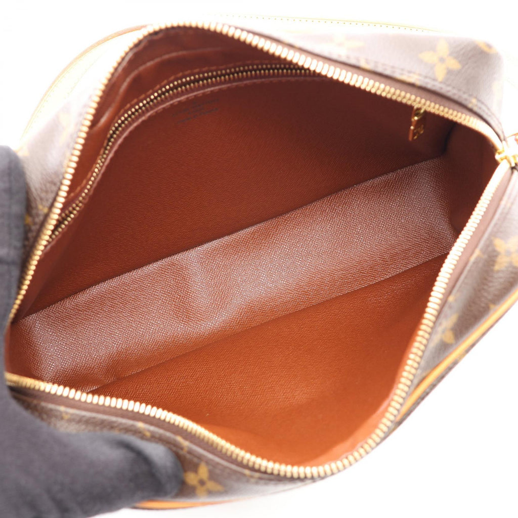Louis Vuitton Trocadero 27 · Monogram