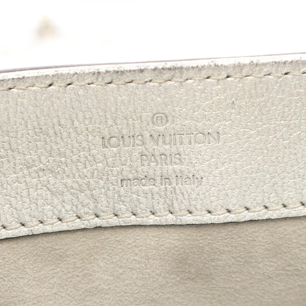Louis Vuitton Very Chain · Metallic
