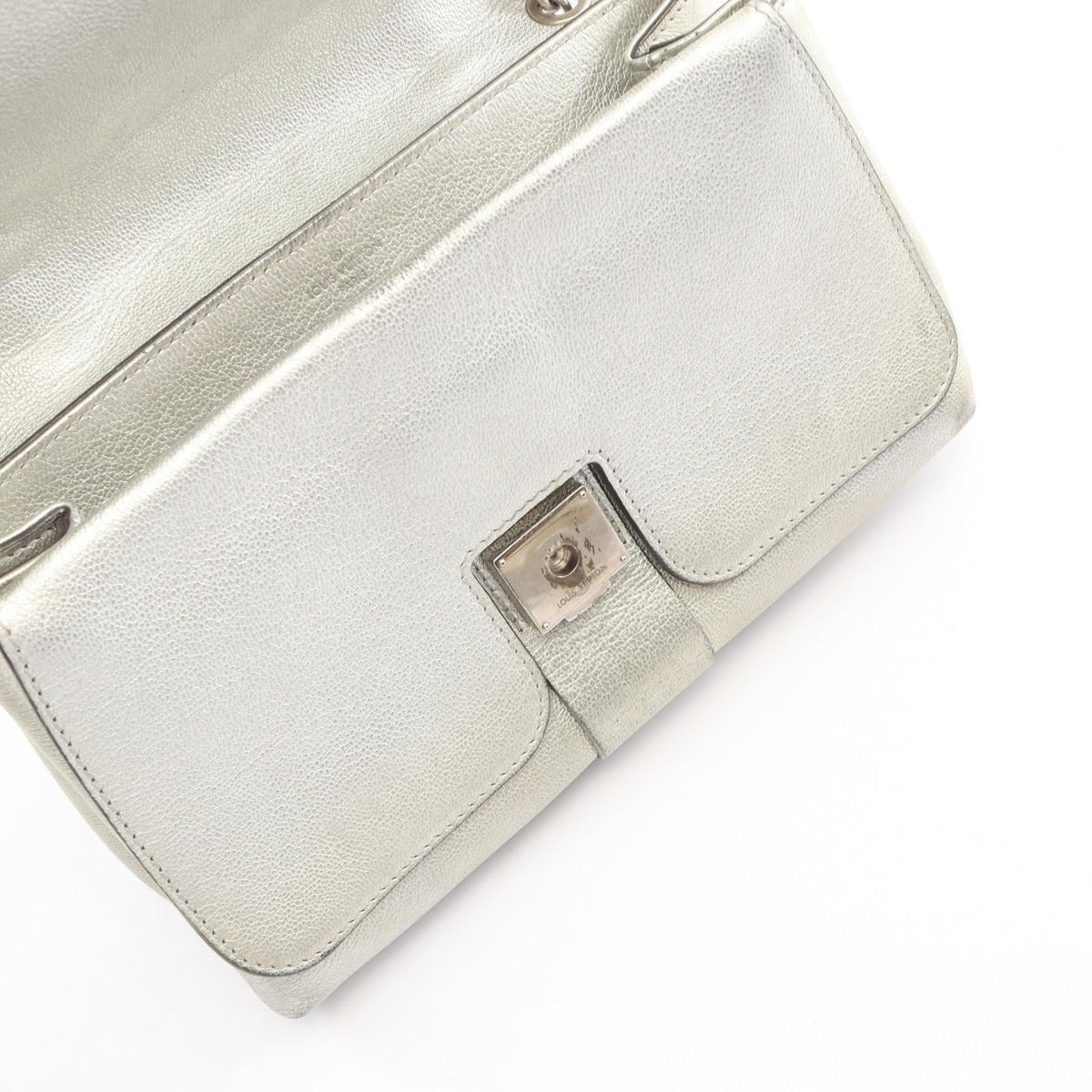 Louis Vuitton Very Chain · Metallic
