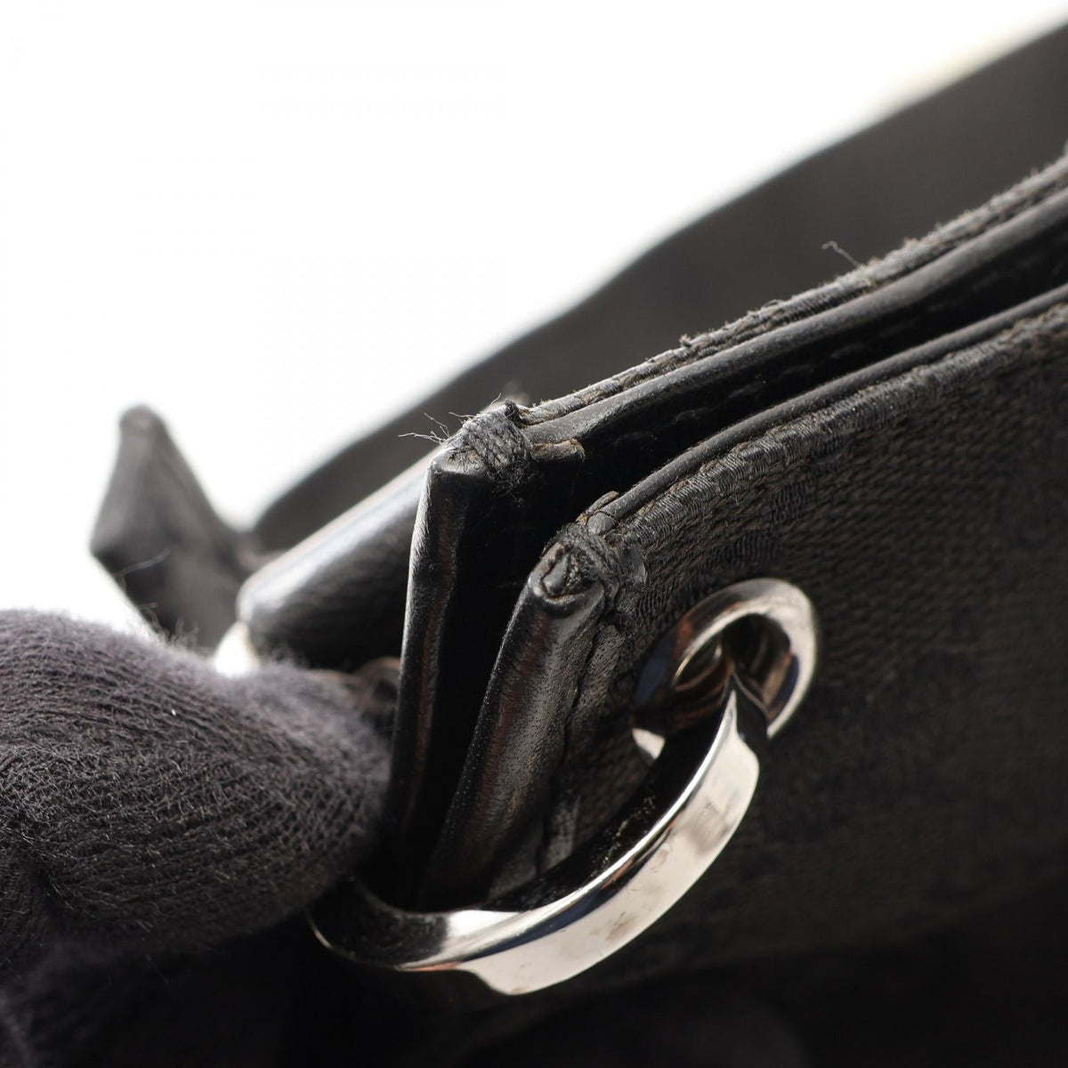 Gucci GG Canvas · Shoulder Bag