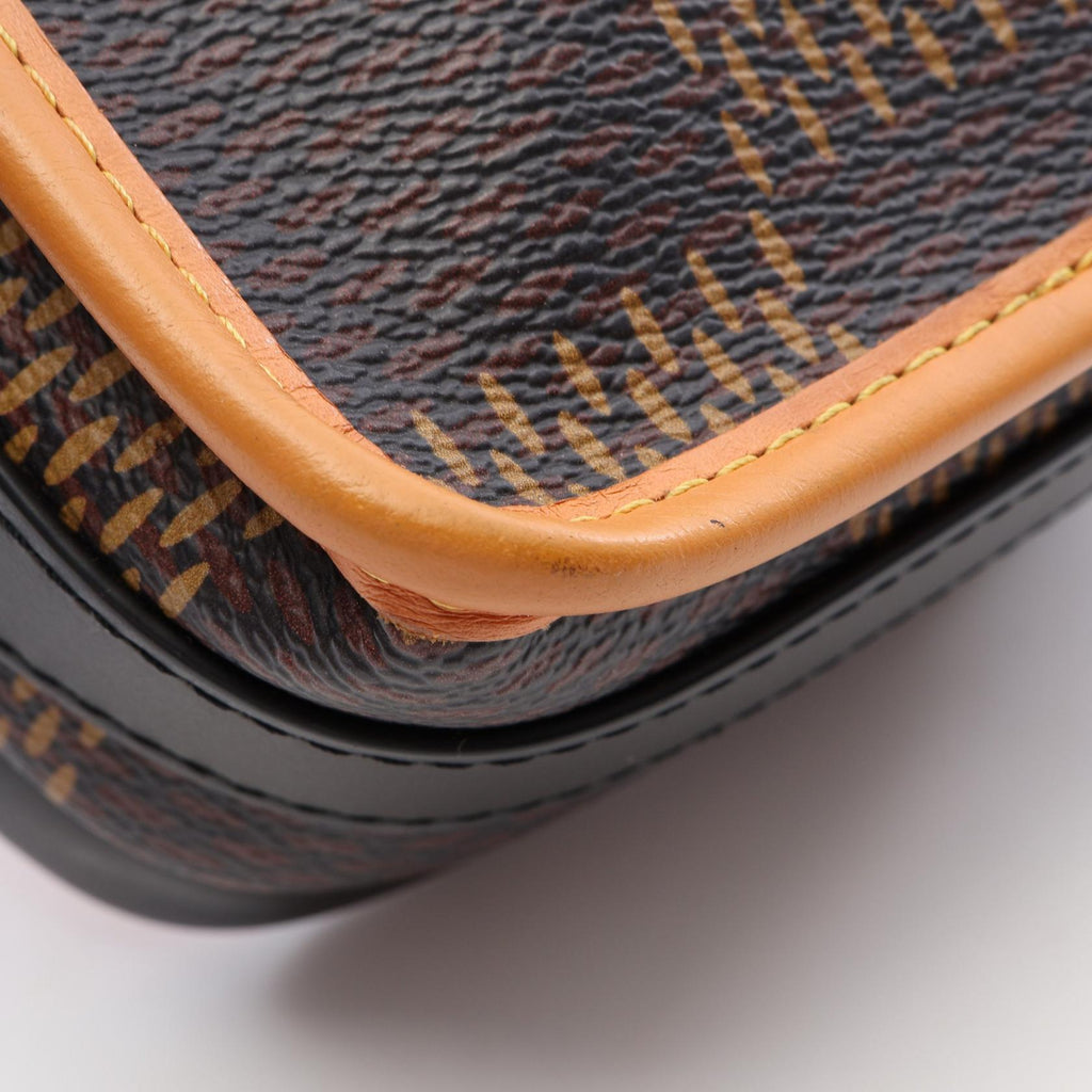Louis Vuitton NIGO Amazon · Damier Giant