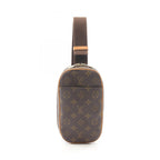 Louis Vuitton Pochette Gange · Monogram