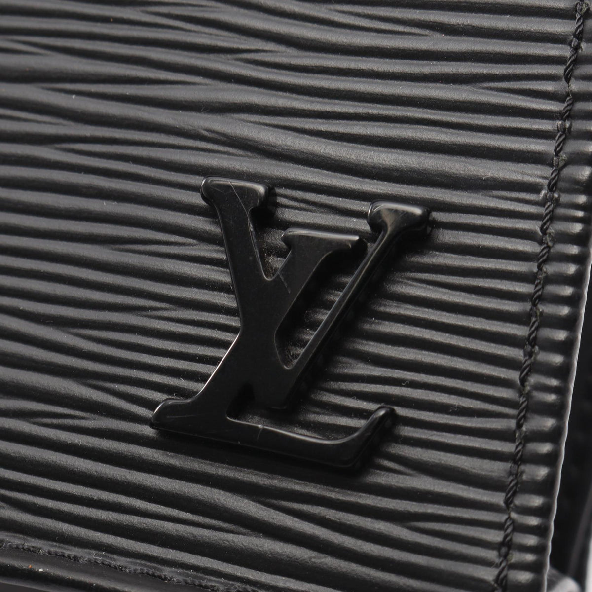 Louis Vuitton Petit Sac Plat · Epi Leather