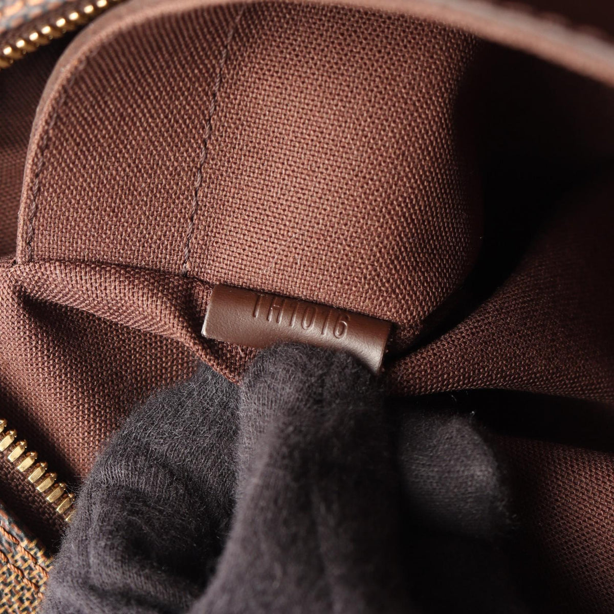 Louis Vuitton Naviglio · Damier Ebene