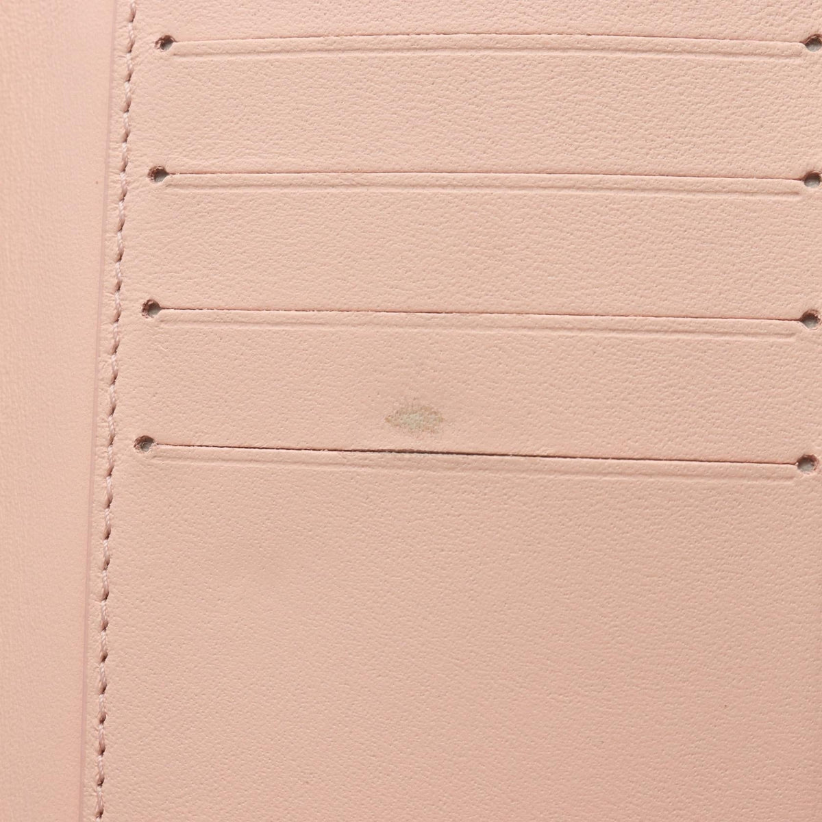 Louis Vuitton Capucine · Jasmine Compact Wallet