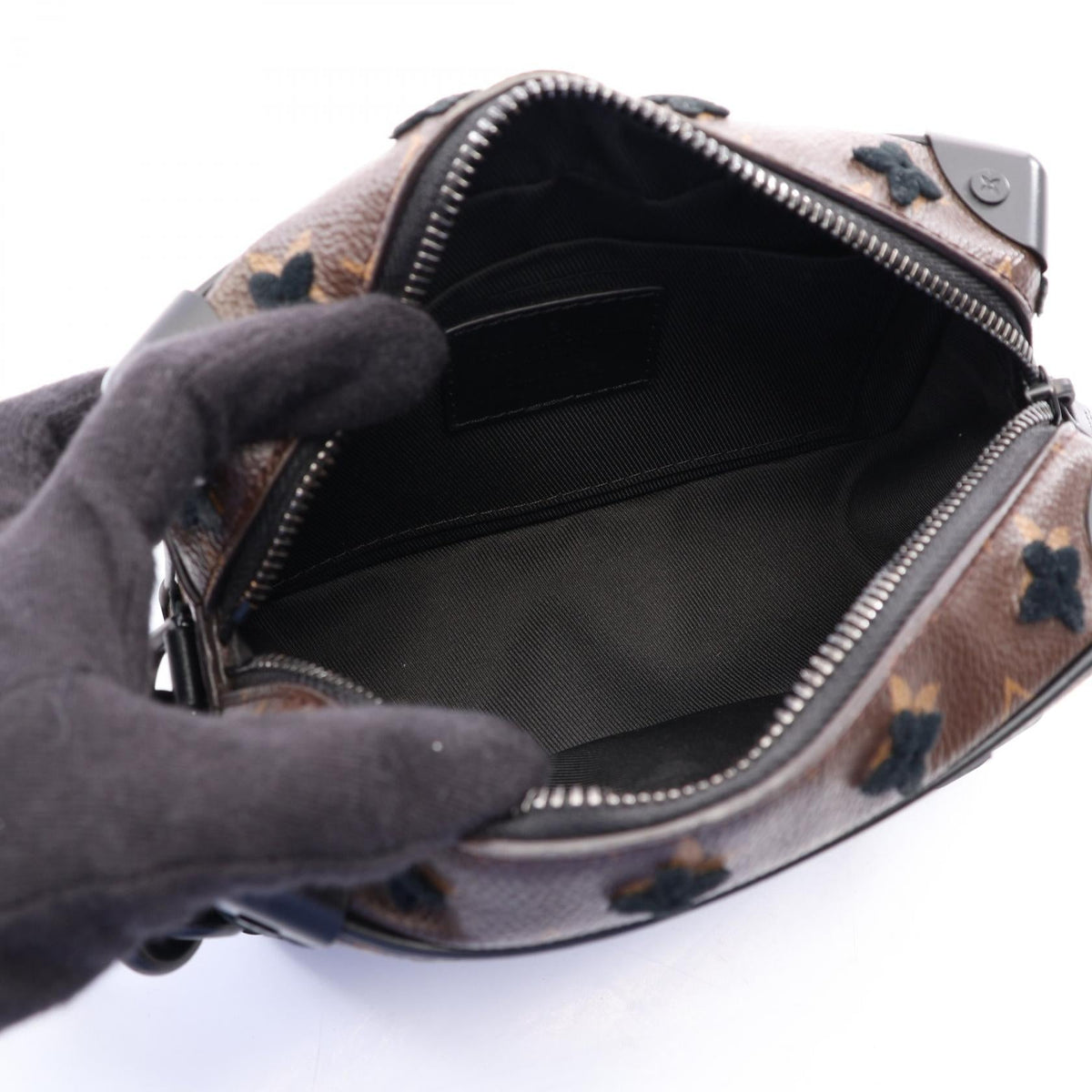 Louis Vuitton Mini Soft Trunk · Tuftage