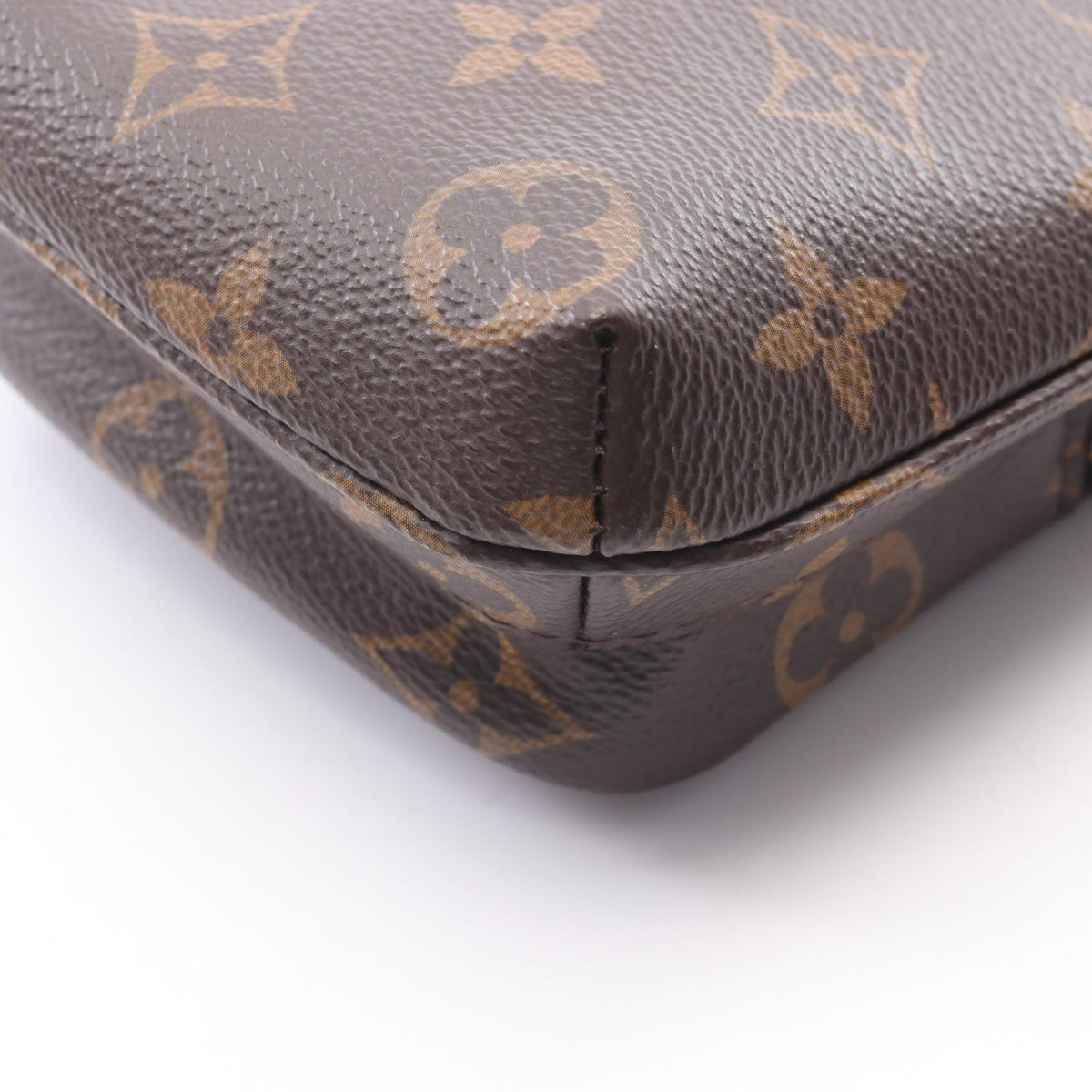 Louis Vuitton Utility · Monogram Crossbody