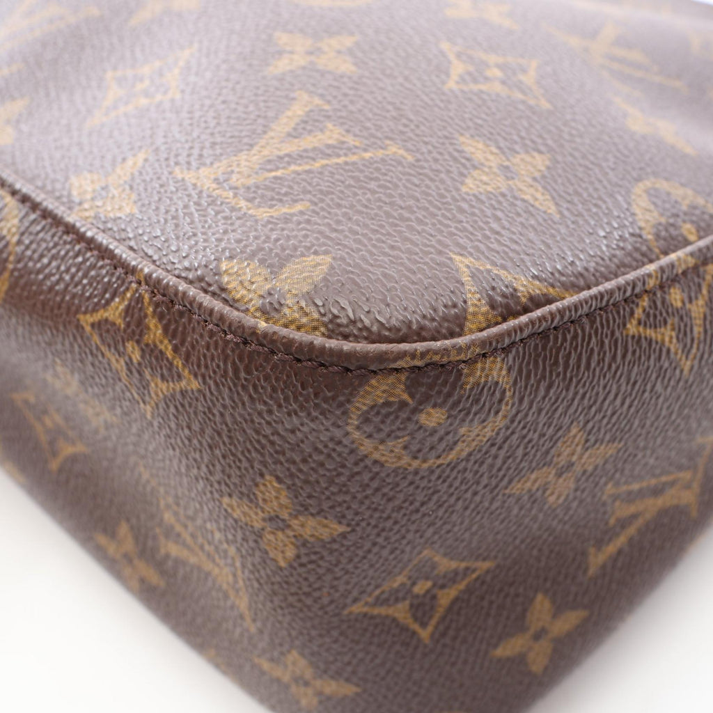 Louis Vuitton Looping MM · Monogram