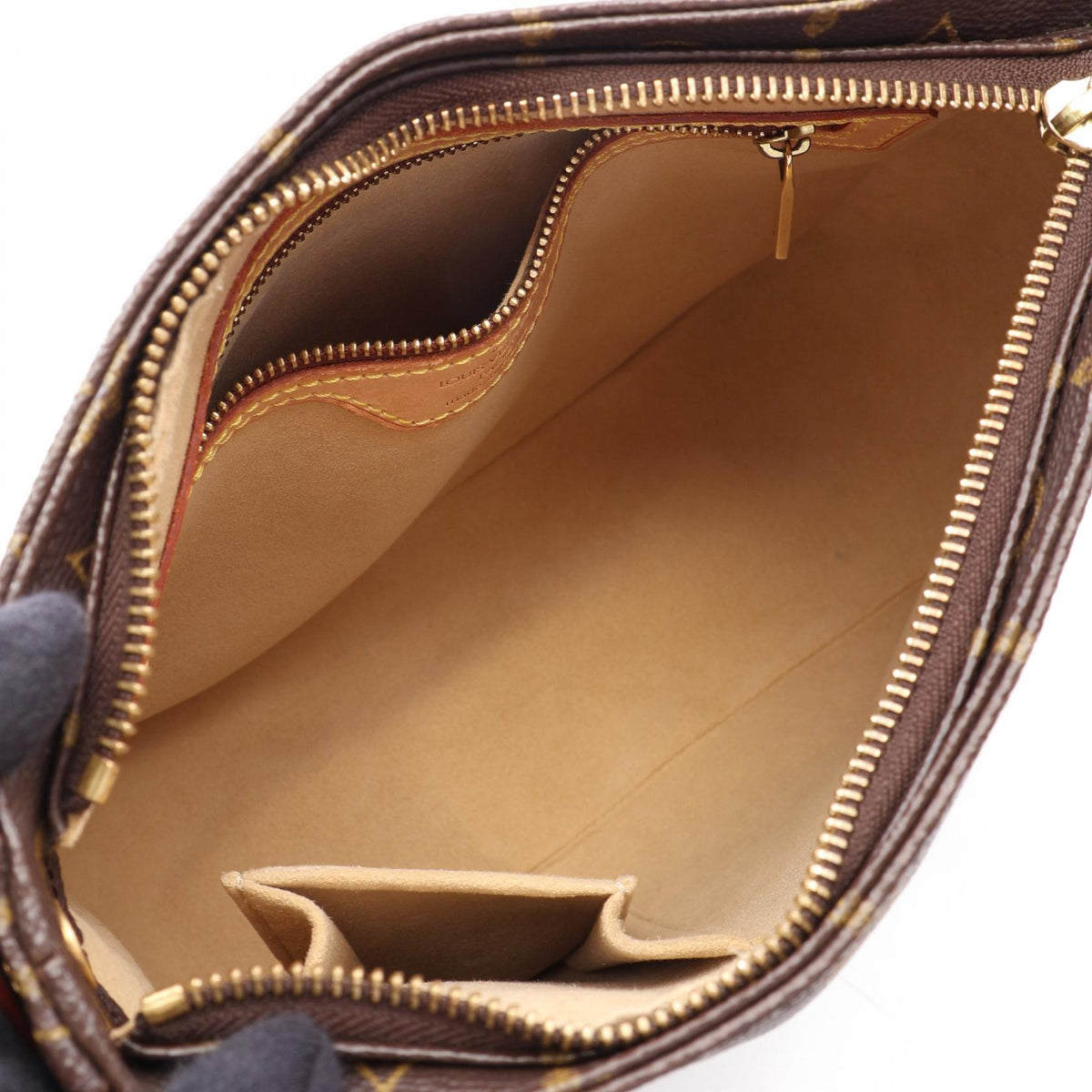 Louis Vuitton Looping MM · Monogram