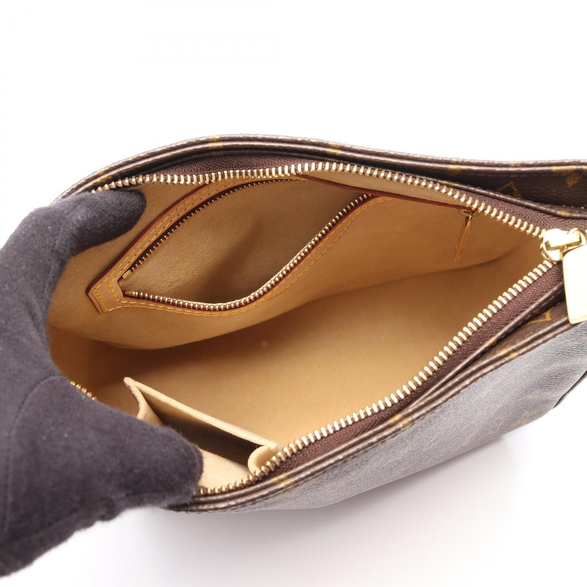 Louis Vuitton Looping MM · Monogram